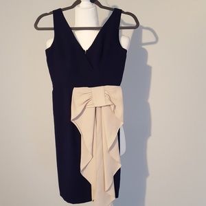 Minuet Dress in Navy with Cream Bow Size Small
